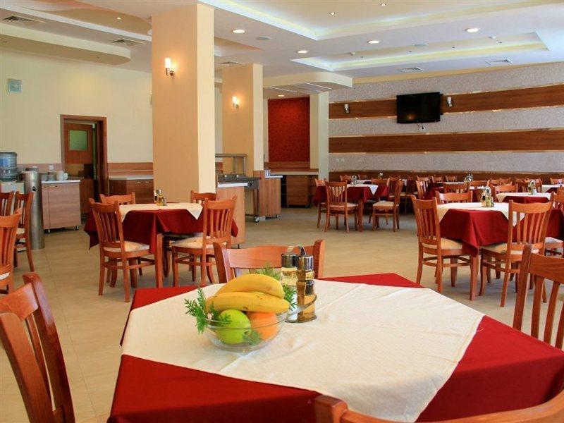 Hotel Riagor Slăntjev Brjag Exteriör bild