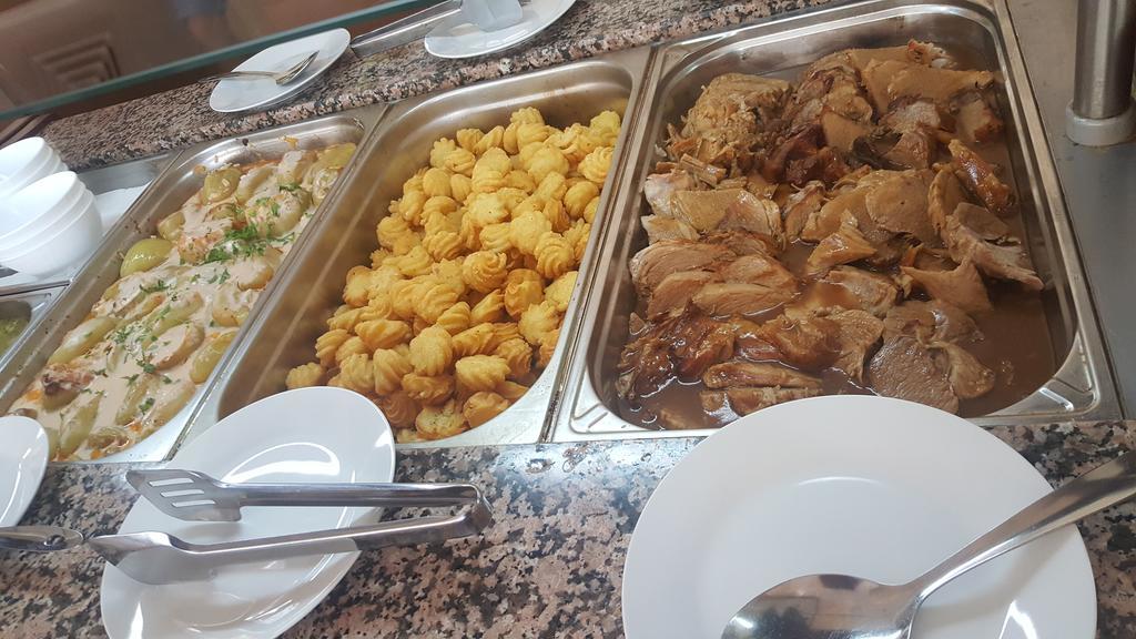 Hotel Riagor Slăntjev Brjag Exteriör bild