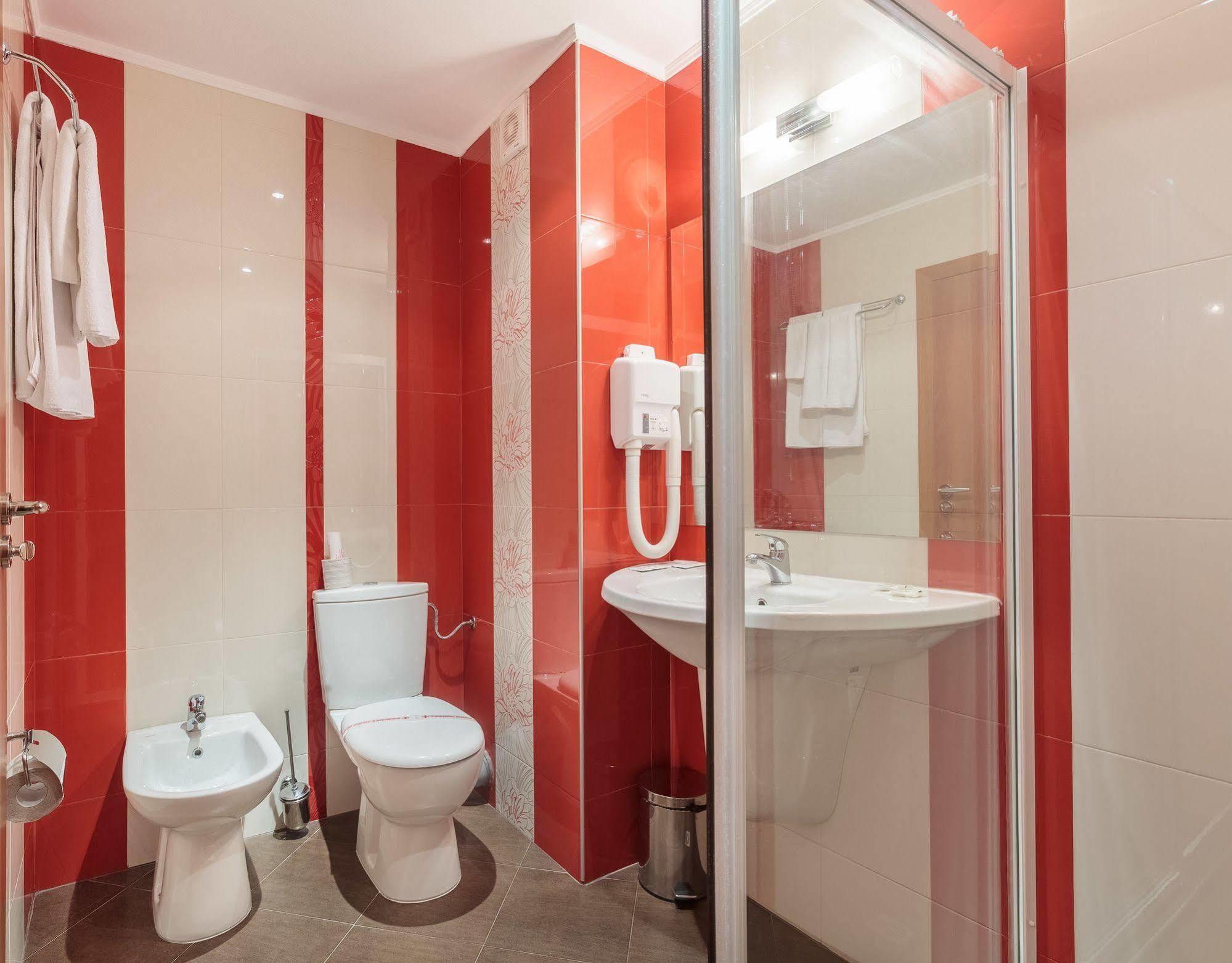 Hotel Riagor Slăntjev Brjag Exteriör bild